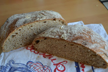 Saját fejlesztésű kenyér - teljes őrlésű lisztből
