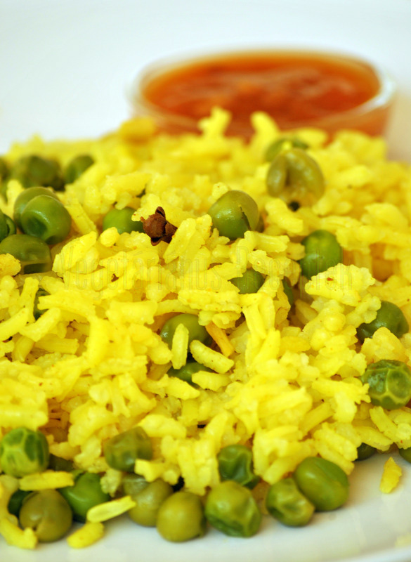 Currys-zöldborsós rizs