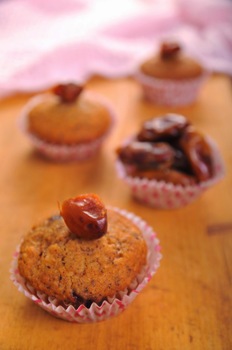 Datolyás, kókuszvirág cukros muffin (vegán)