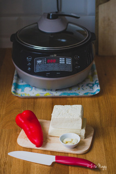 Ropogós pirított tofu kápia paprikával (laktózmentes, gluténmentes, vegán) + Smartchef szakácsrobot készülék